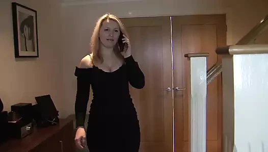 Olga Seth Strong'dan büyük götünden sert sikiliyor