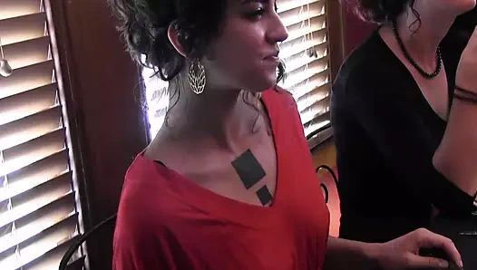 Azgın dominant kesinlikle muhteşem sürtükle oynuyor