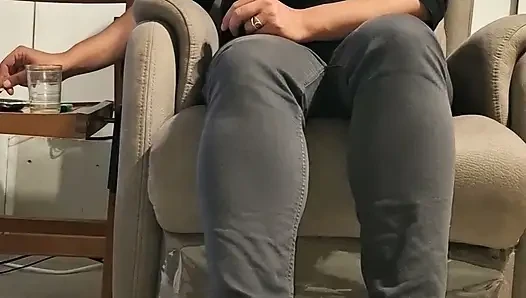 Ayaklarımda ve kirli sandaletimle görmezden gelin