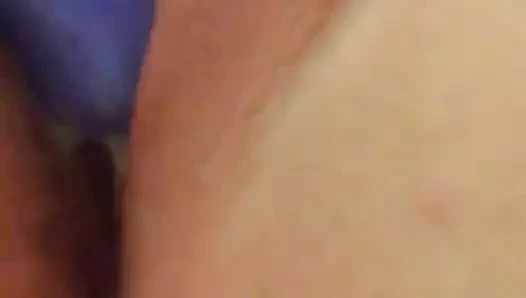 Benim hanımefendi kendisi ile oynuyor