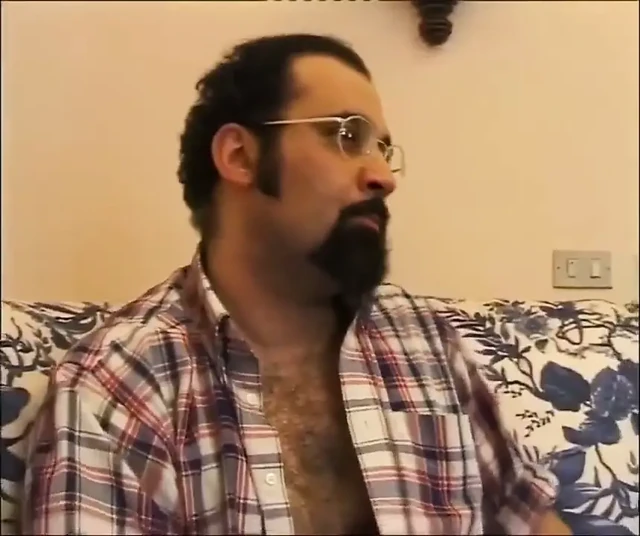 Büyük bir penisi olan bir vaftiz baba!!
