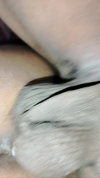 Первый секс индийской бхабхи-девственницы в бхабхи