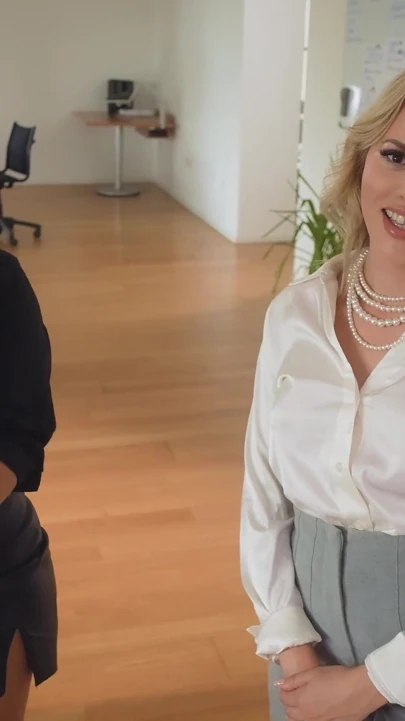 Maya Rose ve Megan Fiore yaramaz ofis seks sahnesinde seni memnun ediyor