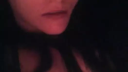 Aziz john'da bu sürtüğü becermek için kullanılır