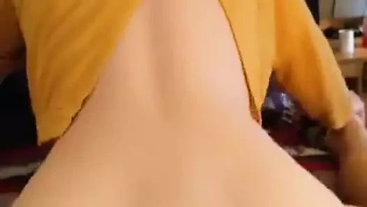 Öğrenci kızla evde