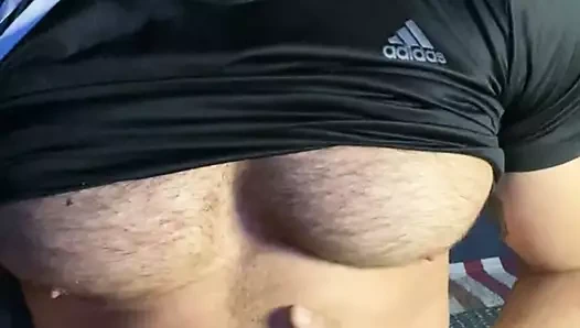 Ateşli adam boşalıyor