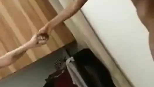 Hint fahişe çıplak dans önünde müşteri içinde hotal