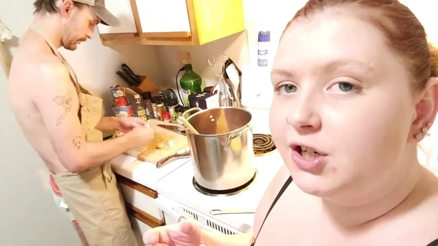 Döl pişirilmiş 3 pırasa chili ve yağlı elle muamele