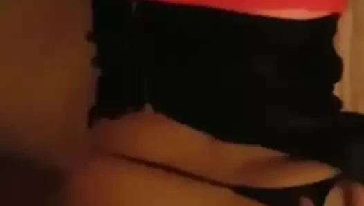 pswlaras gamias mou skizei ton kolo