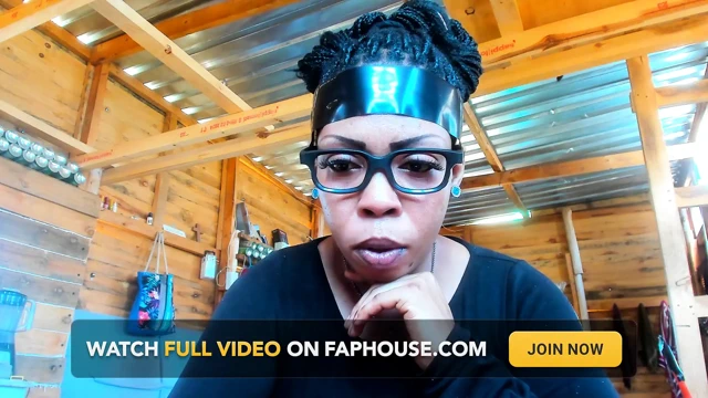 Rol yapma, büyük götlü uzaylı kadın dünyada...