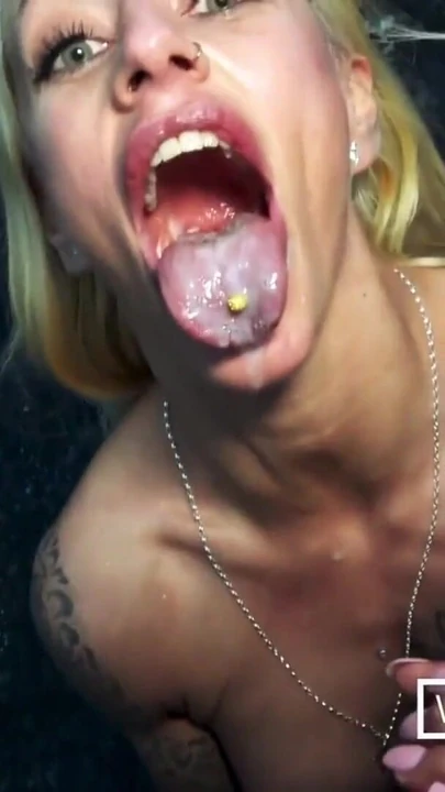 "2 Alman orta yaşlı seksi kadınla ateşli seks" den epik an