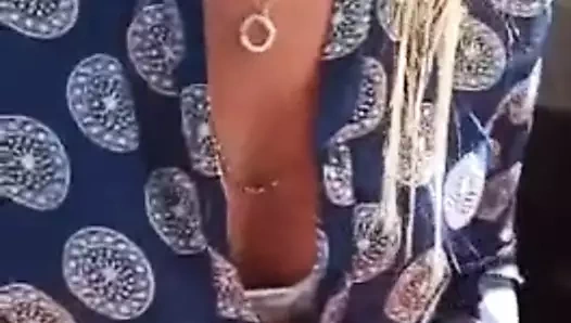 Milf oral seks içinde araba