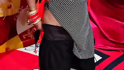 Süper seksi hint köy kız arkadaşının bir evde ilk kez seks