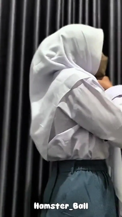 POV: Accompanying a High School Classmate to a Hotel Stay While Going to School | Clip 1