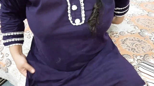 Kız arkadaş arabada seks yapmayı reddetti ve bunu odada yapacağını söyledi