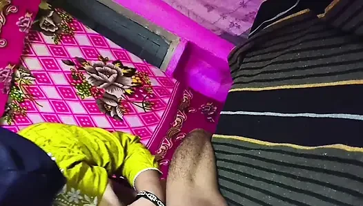 Hintli kız autdoor'da sıkı amcık, hintli ateşli sıkı amcık köylü çıplak tam xxx video büyük göğüs ve meme uçları büyük kız götü