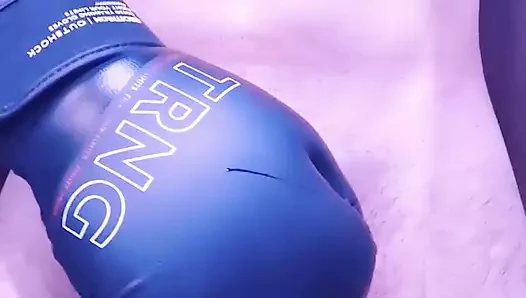 horoz ve top yakalama ile boks eldiveni, sonunda büyük twinks