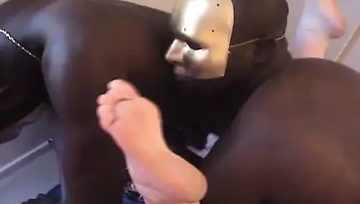 Seksi Fransız genç kızlar ırklararası grup sekste sikiliyor