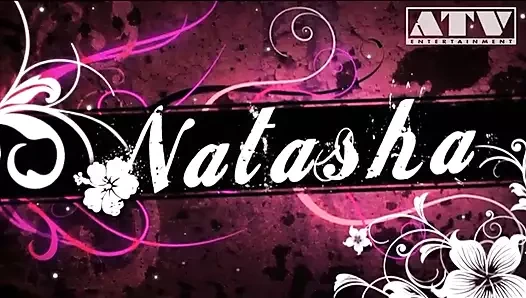 Natasha sarışın saçlı genç bir sürtük götünü siktiriyor