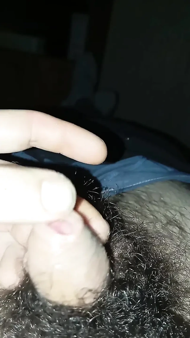 Kadınlar için sünnetsiz damlayan genç kız