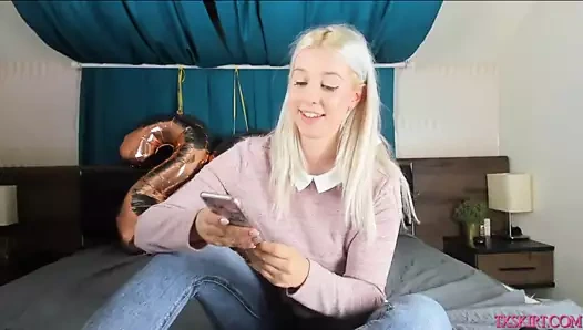 Dev göğüsler ile pembe memeler üzerinde kam p5