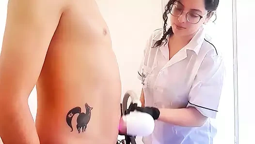 Mutlu sonla biten mükemmel lazer epilasyon Eddie Queens Bölüm 1