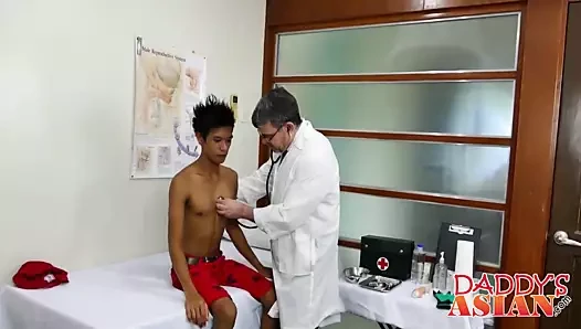 doktor baba römorkörler twink önce shoving onun çubuk derin içeride
