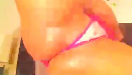 sürtük gösterme onu göt ve külot