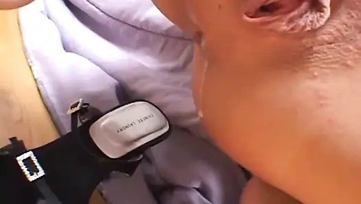 Tory Lane neredeyse götten sikiliyor