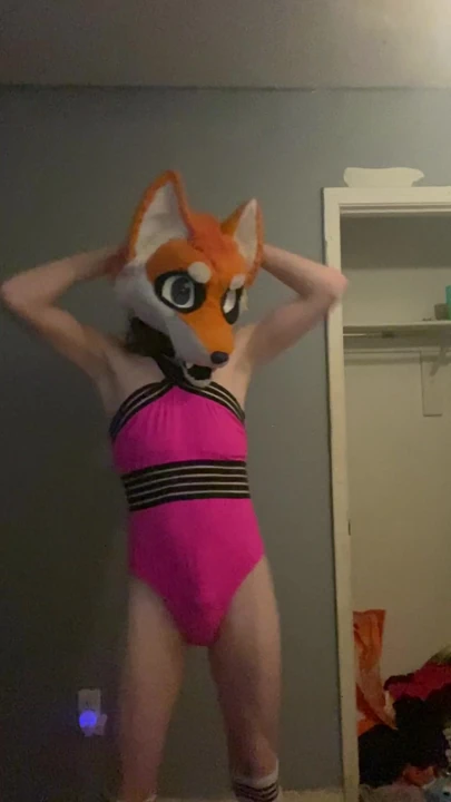 Sevimli Femboy Foxxo Tekrar Seni Kışkırtıyor