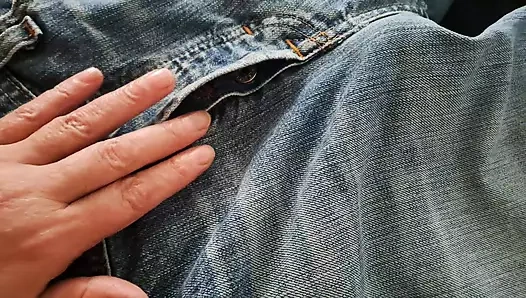 Üvey annem, yarağım sert, üvey oğlum hayal gücümde hissetmek için dokunmamı istiyor