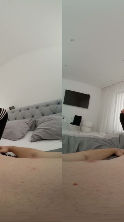 Doymak Bilmeyen Bir Kızla Seks Oyunu - Sanal Gerçek Porno | Klip 1