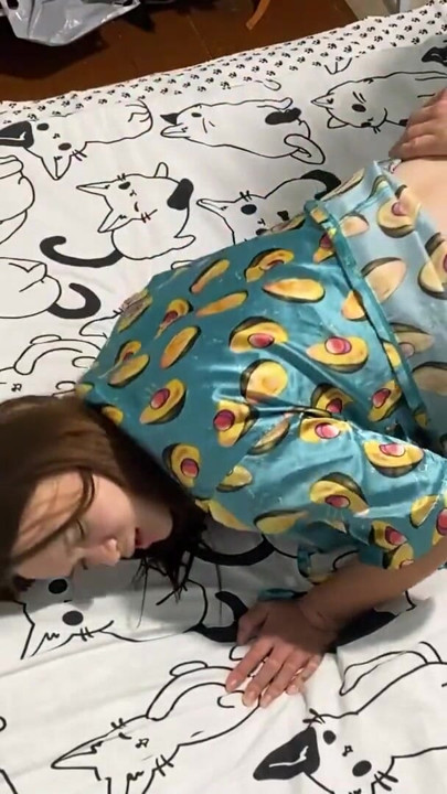 Excited stepfather films his sex with stepdaughter. Real Amateur Homemade | Clip 1