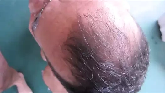 Bukkake partisi her hafta düzenleniyor