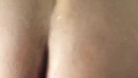 Şişman evli komşum bana penise ihtiyacı olduğunu söyledi...