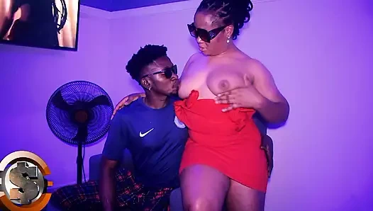 Chizzy ig'de tanıştığı adam onu ham sikiyor