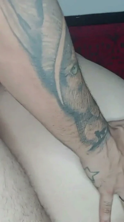 What beautiful feet you have stepsister, you look very sexy, let me caress you that you will like it | Clip 1