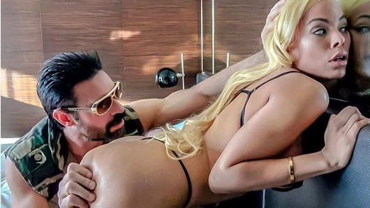 Toughlovex luna star seviyor bir iyi kaba kahrolası
