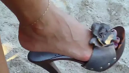 Yani seksi milfy ayaklar