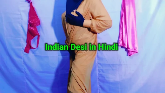 Hintli desi çift sabah seksi ve sikişiyor