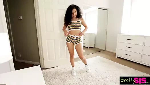 Seni tahrik ettiğimi biliyorum, yapabileceğim en az şey seni okşamak