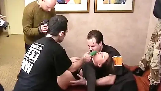 Kamera arkası: sert bir sahnenin filme çekimine tanık olmak