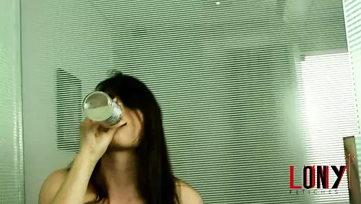 Demi devassa işiyor üzerinde adam içinde altın nektar 2 lony fetiches