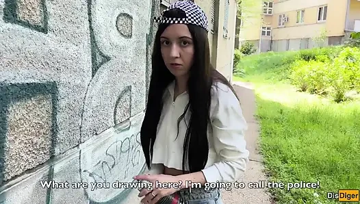 Graffiti çizim hooligan ormanda yarakla cezalandırılıyor - külota boşalma
