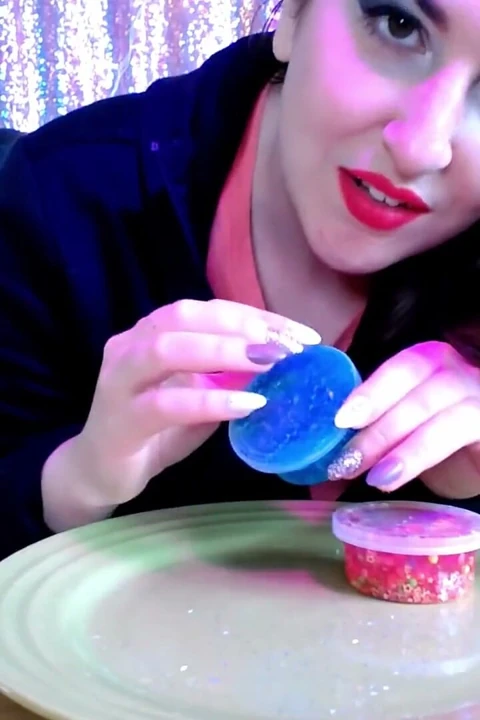 Dev kadın götünü sikiyor asmr parıltılı slime