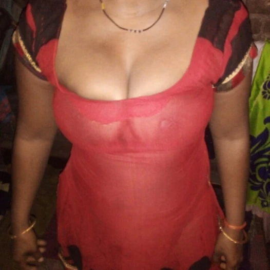 Masaj wali teyze ki majedar chudai