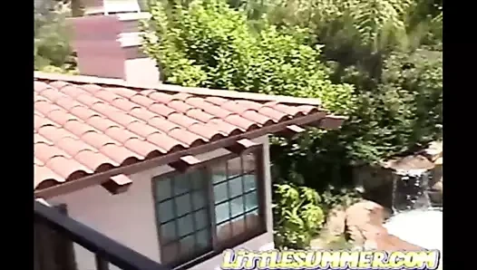 balkonda sıkı kedi parmak ile küçük yaz