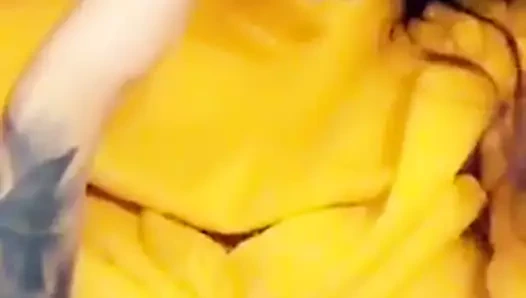 Dev göğüsler seksi vücut