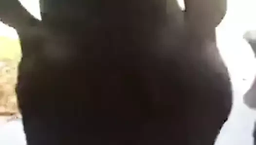 Bunun kim olduğunu hepiniz biliyorsunuz! oturma odasından yatağa p1