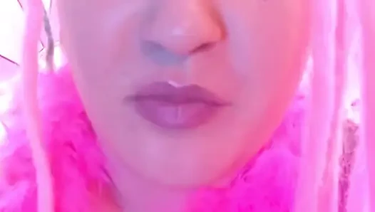 Dilime boşalmaya çalış zamanlamaya çalış ve döllerinle dilime vur
